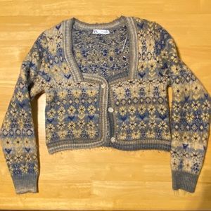 ZARA CROPPED SWEATER